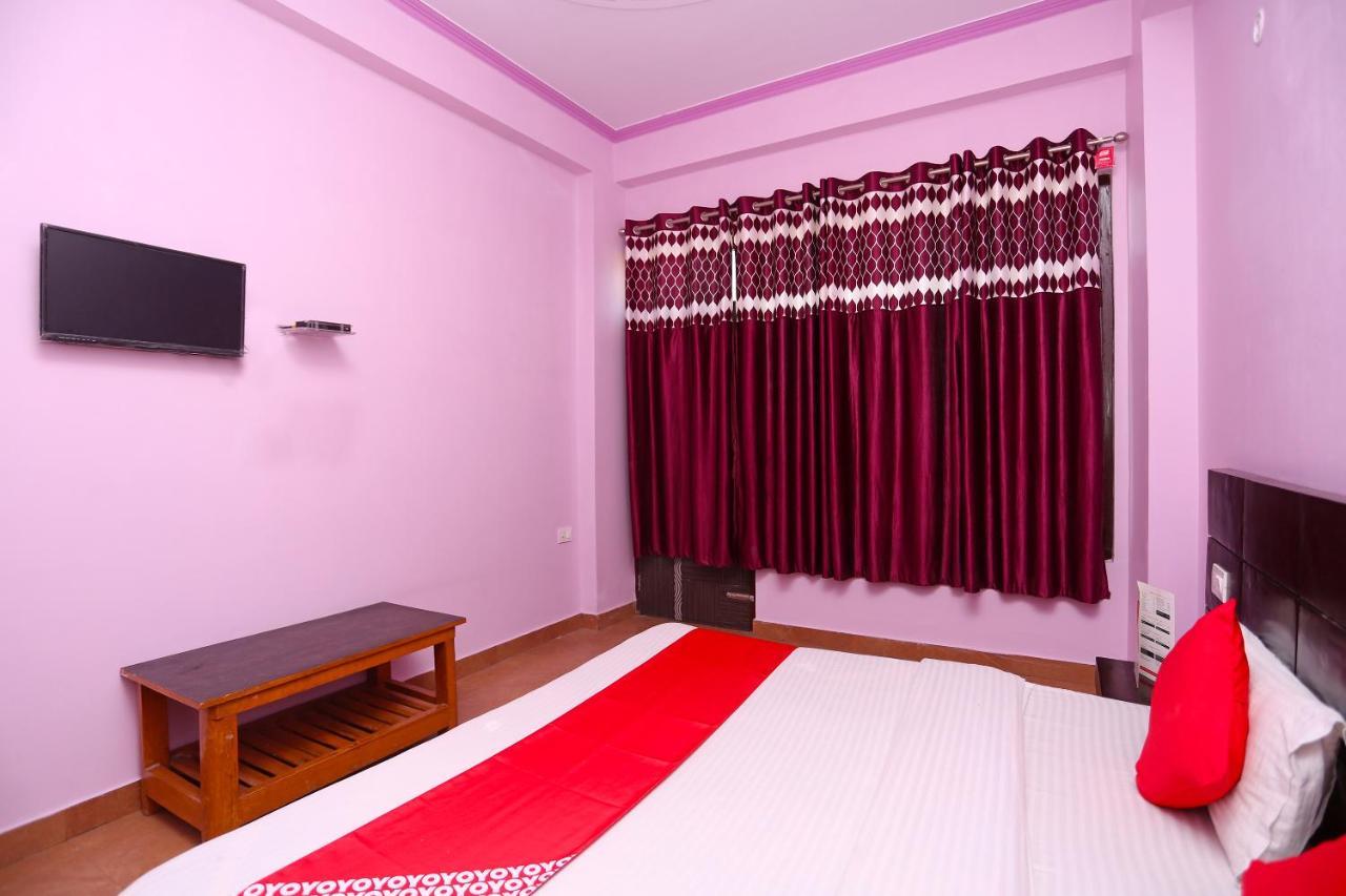 Oyo 19406 Hotel Janta Palace 알모라 외부 사진