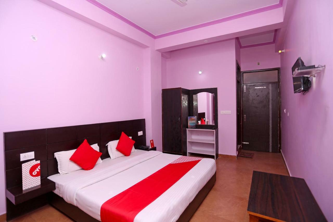 Oyo 19406 Hotel Janta Palace 알모라 외부 사진
